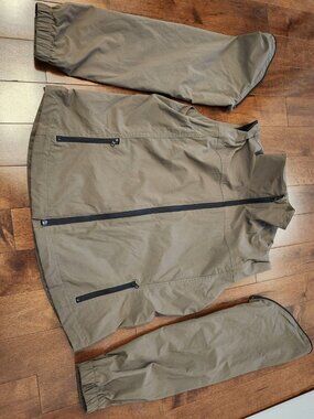 Tilley women's green jacket in size large
